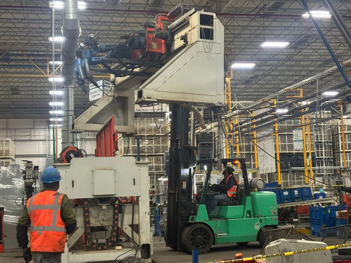 Montaje y traslado de módulo robotizado